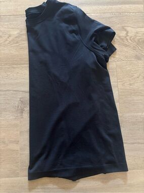 lululemon athletica Black Swiftly Tech Short Sleeve Tee